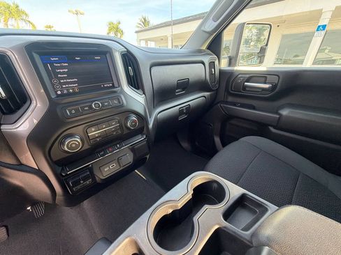 Used 2022 Chevrolet Silverado 2500 Custom w/ Custom Value Package AWD/4WD image 25
