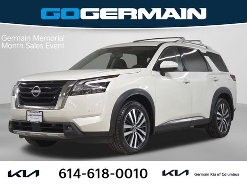 Used 2022 Nissan Pathfinder Platinum w/ Cargo Package AWD/4WD image 1