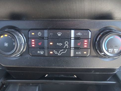 Used 2022 Ford F250 XLT w/ XLT Premium Package AWD/4WD image 29