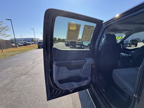 Used 2022 Ford F150 XLT w/ Equipment Group 302A High image 25