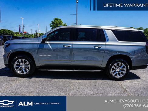 New 2025 Chevrolet Suburban Premier w/ Sun And Tow Package AWD/4WD image 9