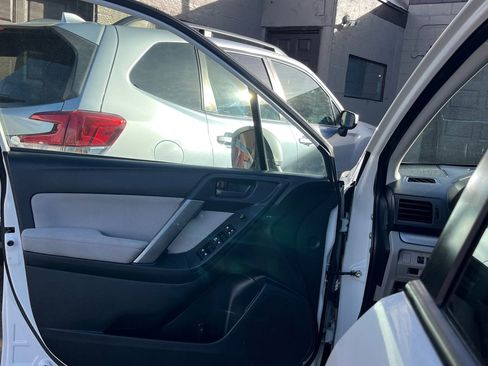 Used 2015 Subaru Forester 2.5i Premium image 10