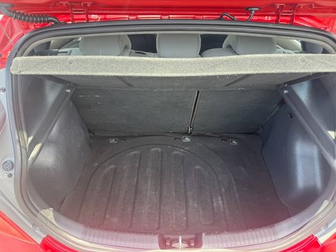 Used 2014 Hyundai Accent SE FWD image 8