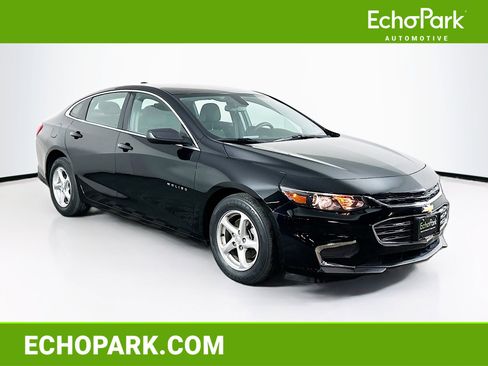 Used 2018 Chevrolet Malibu LS image 1