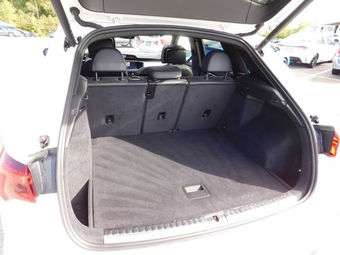 Used 2023 Audi Q3 2.0T Premium image 7