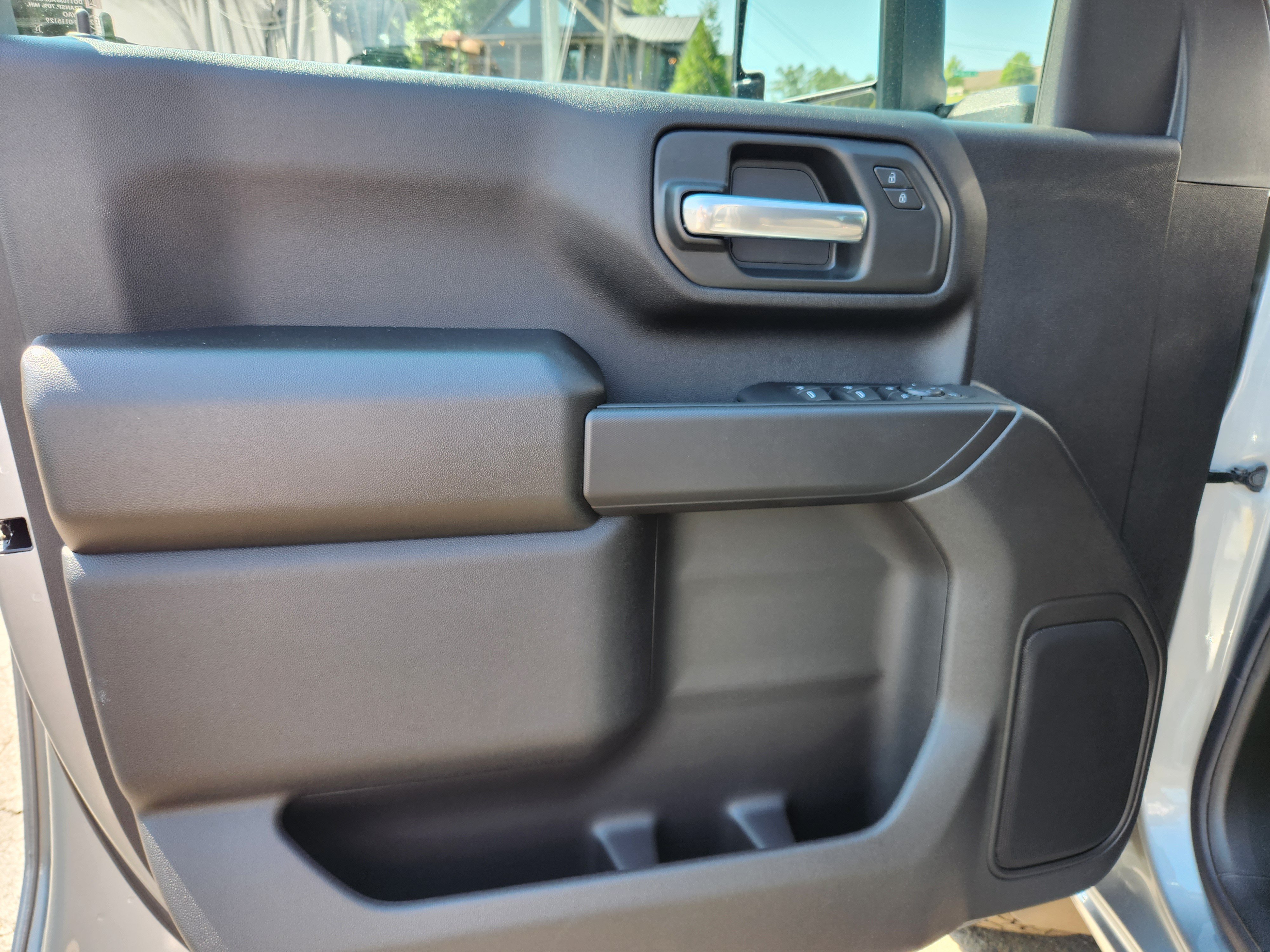 New 2026 Chevrolet Silverado 2500 Custom w/ Custom Value Package AWD/4WD image 8