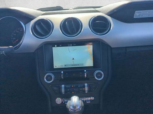 Used 2017 Ford Mustang Premium image 13