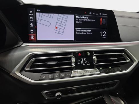 Used 2022 BMW X6 xDrive40i w/ M Sport Package AWD/4WD image 19