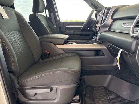 New 2026 RAM 2500 Lone Star AWD/4WD image 16