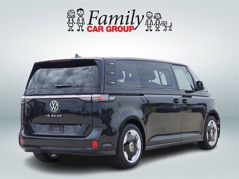 New 2025 Volkswagen ID. Buzz Pro S image 4