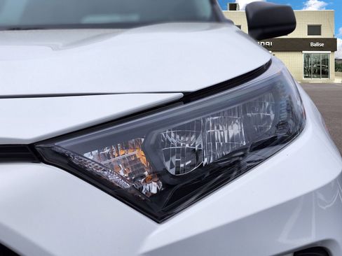 Used 2020 Toyota RAV4 LE w/ All Weather Liner Package image 10