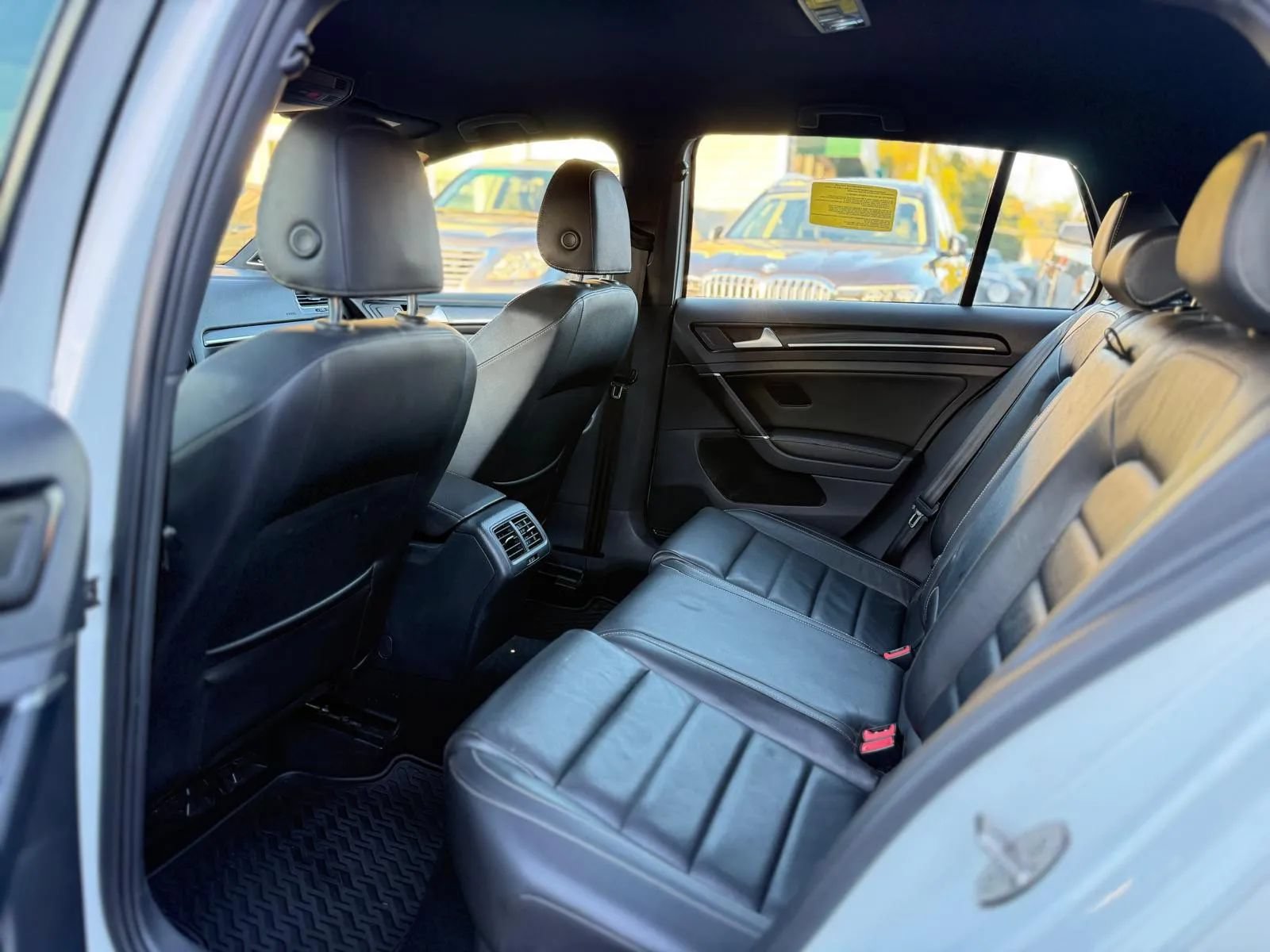 Used 2016 Volkswagen Golf R 4-Door AWD/4WD image 8