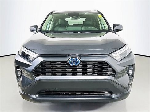 Used 2023 Toyota RAV4 XLE Premium image 2