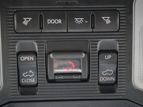 Used 2020 Toyota RAV4 XSE image 22