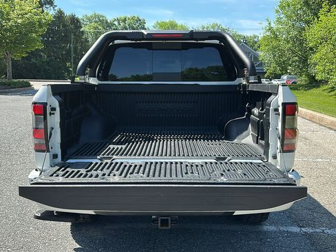 Certified 2023 Nissan Frontier PRO-4X w/ Technology Package AWD/4WD image 7