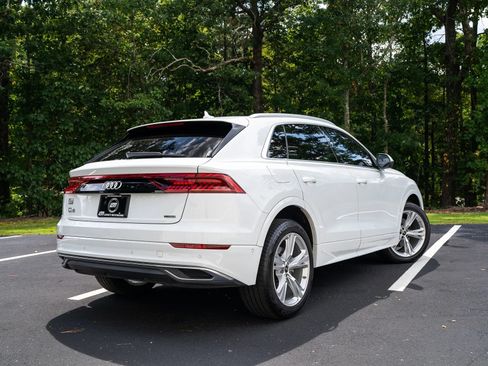 Used 2023 Audi Q8 Premium Plus AWD/4WD image 3