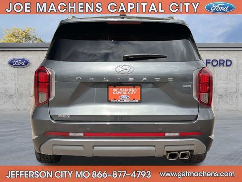 Used 2023 Hyundai Palisade Limited image 6