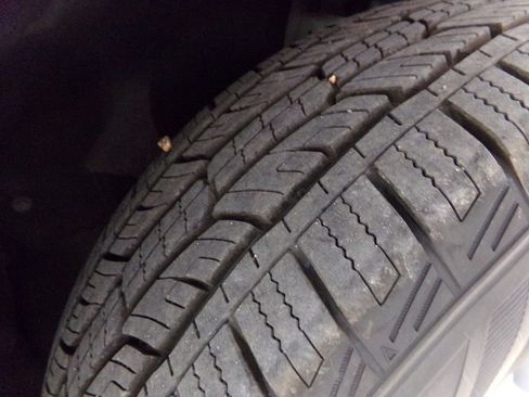 Used 2023 GMC Acadia SLT image 31