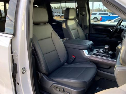 Used 2024 GMC Sierra 1500 SLT image 8