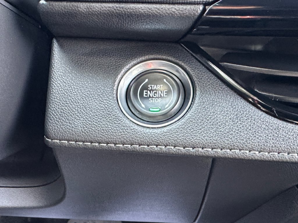 Used 2025 Buick Enclave Preferred AWD/4WD image 35