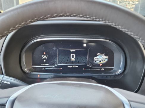 Used 2022 GMC Yukon XL SLT w/ SLT Premium Package image 20