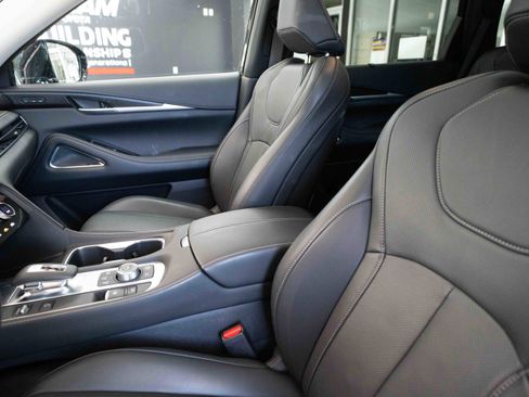 Used 2025 INFINITI QX60 Sensory w/ Vision Package AWD/4WD image 10