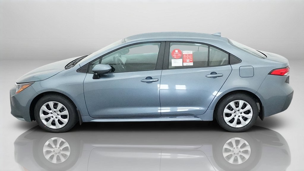 New 2027 Toyota Corolla LE FWD image 2