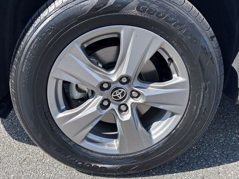 Certified 2024 Toyota RAV4 XLE AWD/4WD image 47