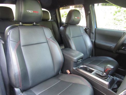 Certified 2018 Toyota Tacoma TRD Pro AWD/4WD image 23
