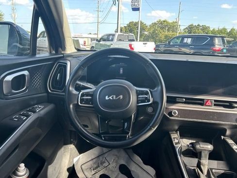 Used 2024 Kia Sorento S FWD image 20