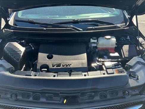 Used 2021 Buick Enclave Essence w/ Sport Touring Edition FWD image 31