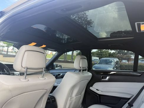 Used 2016 Mercedes-Benz E 350 Sedan image 20