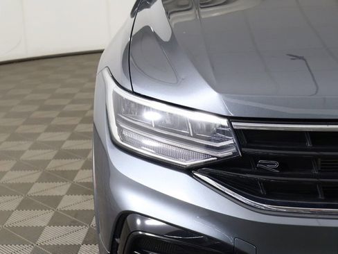 Used 2022 Volkswagen Tiguan SE R-Line AWD/4WD image 14