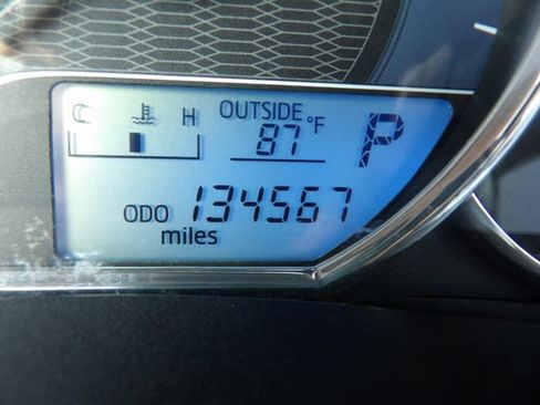 Used 2016 Toyota Corolla LE FWD image 36