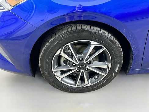 Used 2022 Kia Forte LXS FWD image 8