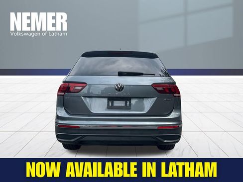 Certified 2023 Volkswagen Tiguan SE AWD/4WD image 3