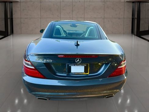 Used 2015 Mercedes-Benz SLK 250 image 6