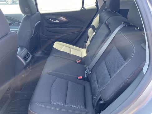 Used 2024 GMC Terrain SLE w/ Driver Convenience Package AWD/4WD image 4