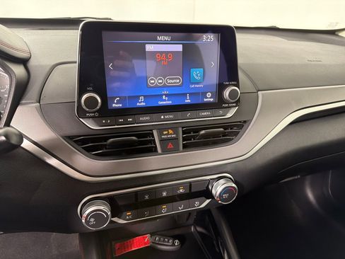 Used 2023 Nissan Altima 2.5 SR image 14