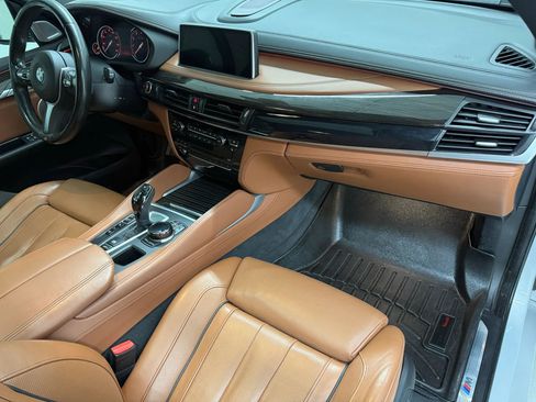 Used 2019 BMW X6 xDrive50i w/ M Sport Package image 10