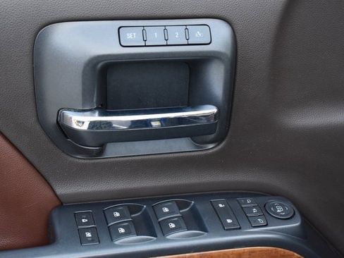 Used 2017 Chevrolet Silverado 1500 High Country image 14