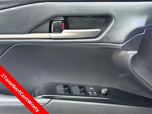 Used 2025 Toyota Camry XSE image 27