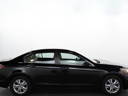 Used 2011 Honda Accord SE image 13