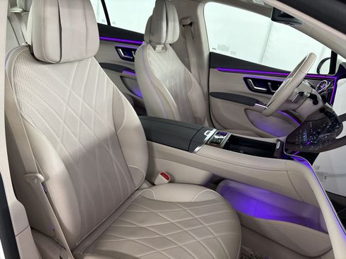 Certified 2023 Mercedes-Benz EQS 580 4MATIC Sedan image 31