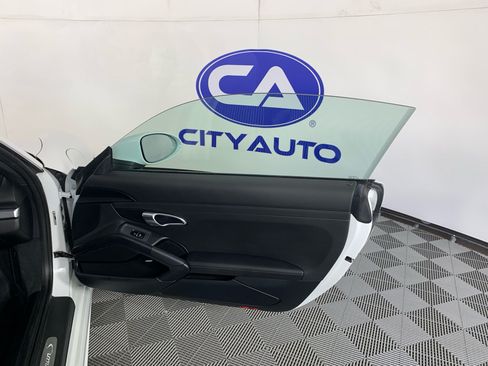 Used 2019 Porsche 718 Cayman S RWD image 30