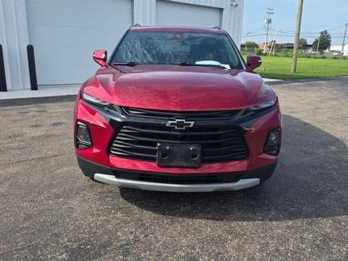 Used 2022 Chevrolet Blazer LT w/ Sound & Technology Package FWD image 3
