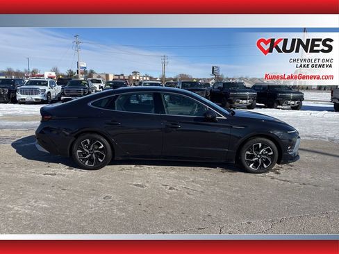 Used 2025 Hyundai Sonata SEL FWD image 11