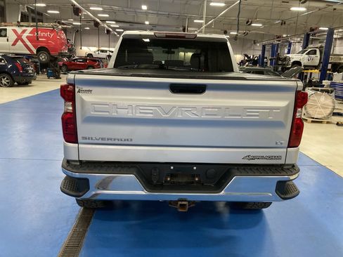 Used 2020 Chevrolet Silverado 1500 LT AWD/4WD image 6