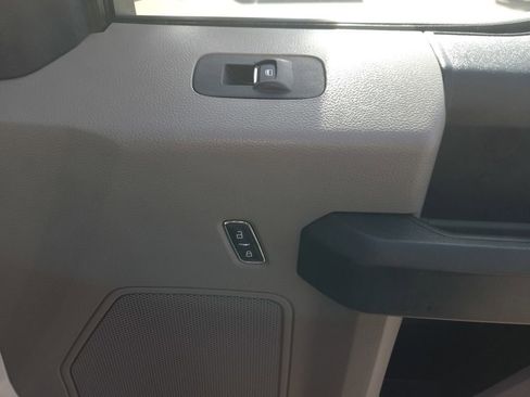 Used 2019 Ford F550 4x4 Regular Cab Super Duty image 16