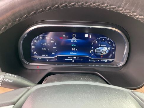 Used 2023 Chevrolet Tahoe Premier image 11